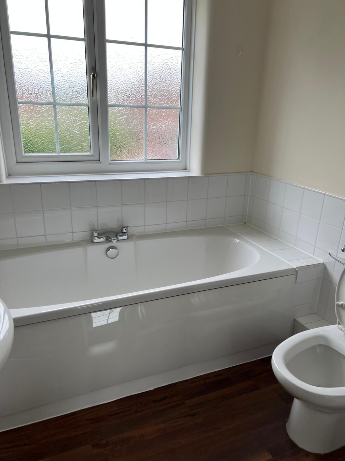 bathroom cleaning services