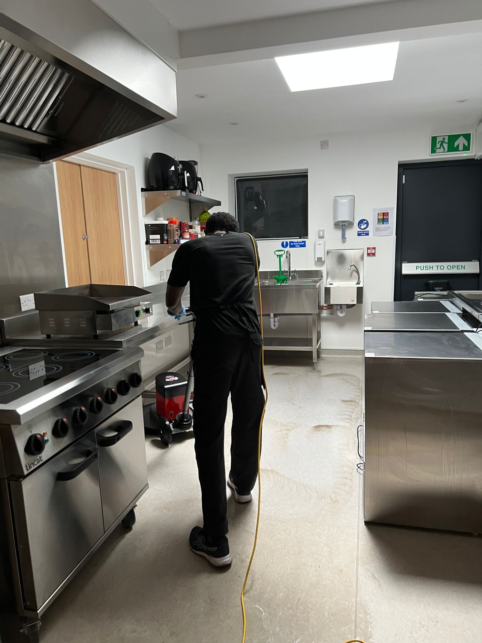 Expert Cleaning Services Near Me in Manchester